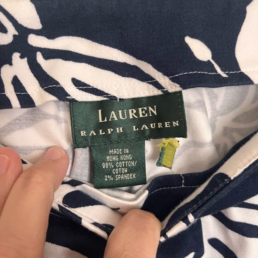 Ralph Lauren Navy and White Floral Cropped Pants - Picture 2 of 4